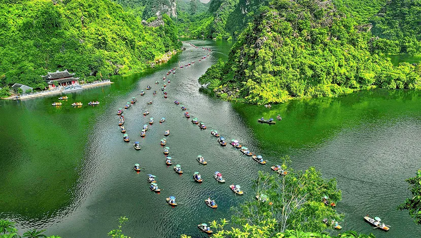 ninh-binh-boat